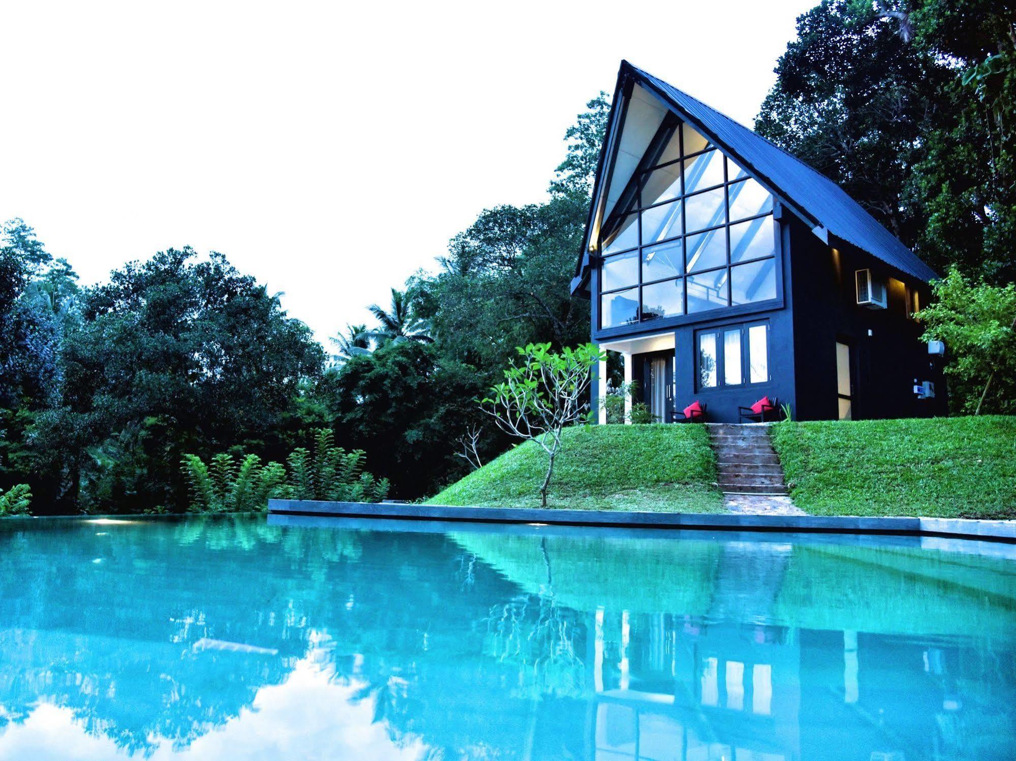 Chalet The *